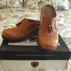 ARIAT Leather clogs